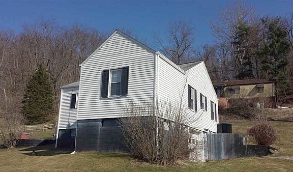2nd image of 185 Taney Ave