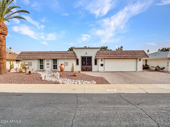 3rd image of 15201 N CAMEO Drive
