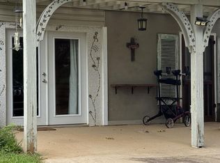 32 Queen Dr, Mineral Bluff, GA 30559