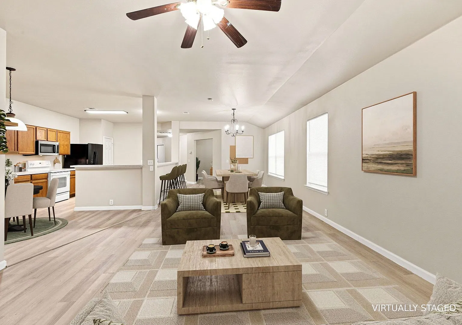 Charming 3 Bedroom - Available Now!! **Move In Special 50% Off 2nd Full Months Rent** — Photo 3