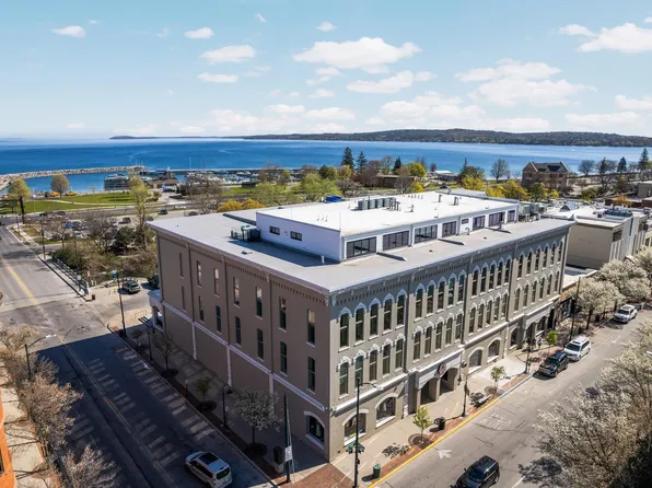 109 E Front St #213, Traverse City, MI 49684