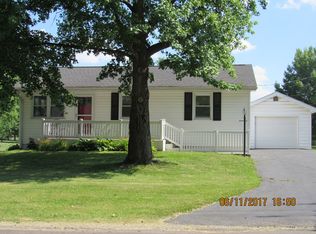 432 E Laurel St, Millstadt, IL