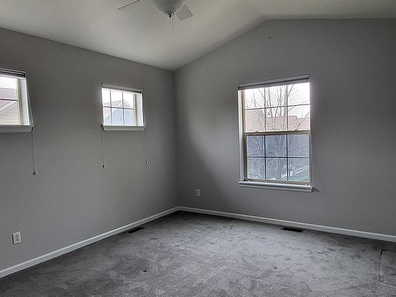 2F Master bedroom
