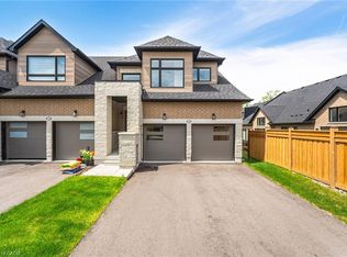 8 Lois Torrance Trl, Uxbridge, ON L9P0N2