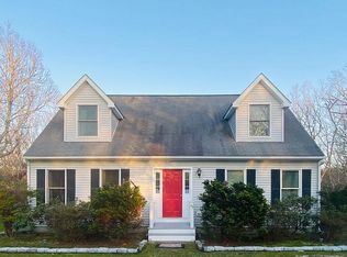 43 14th St S, Edgartown, MA 02539