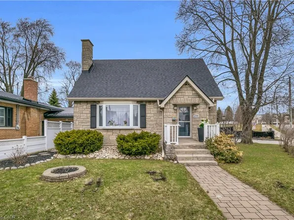 296 Weber St E, Kitchener, ON N2H 1G2
