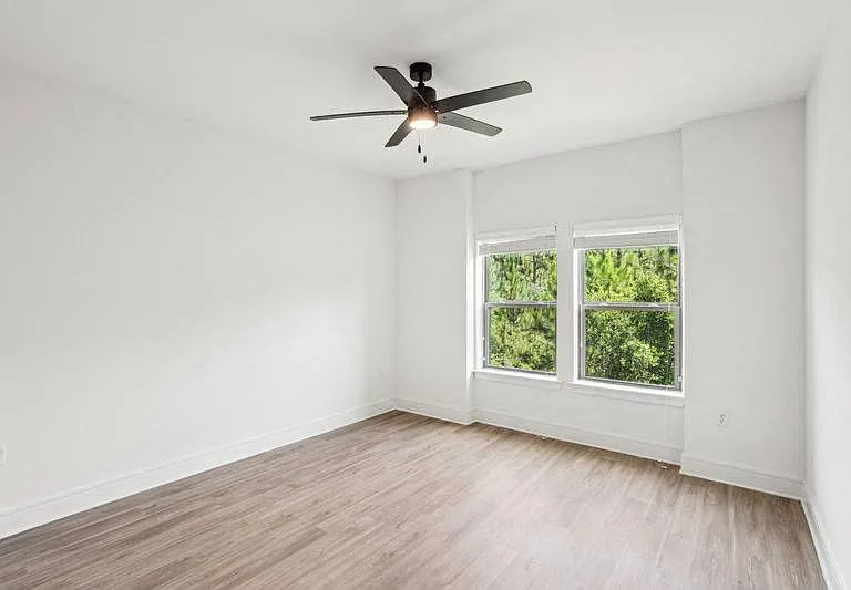 Tropia Luxury Apartments — Photo 166