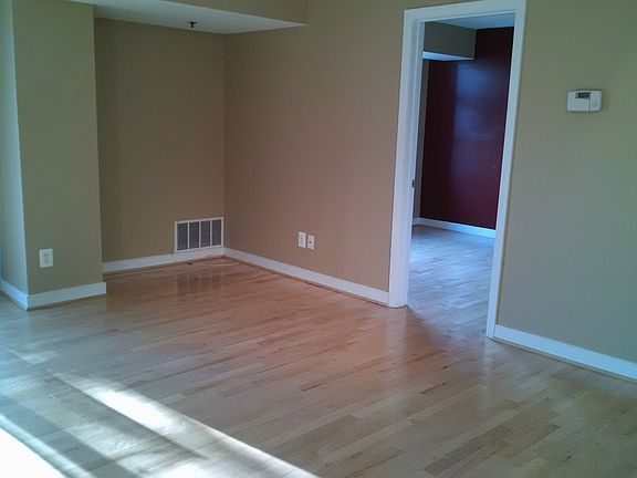 3rd image of 7500 Woodmont Ave APT 319
