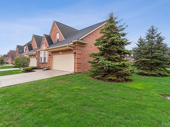 4th image of 48835 Westbridge Dr