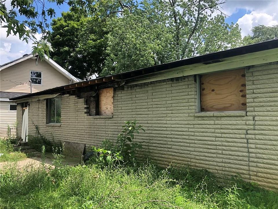 2nd image of 1150 Bacon St