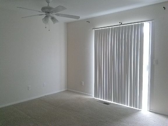 3rd image of 525 Meybees Ct