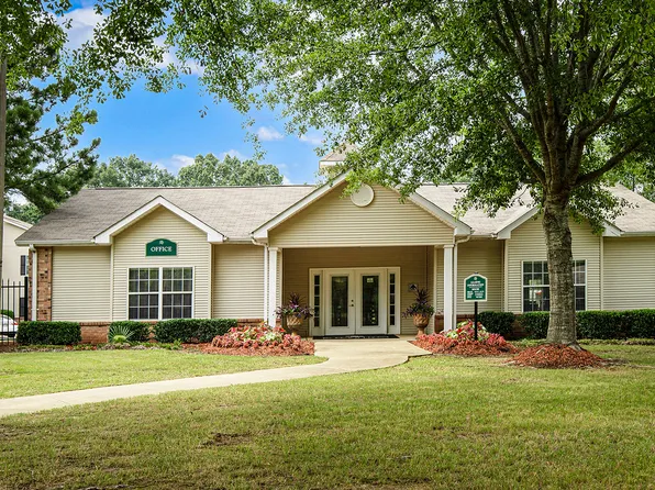 The Pointe at Highland