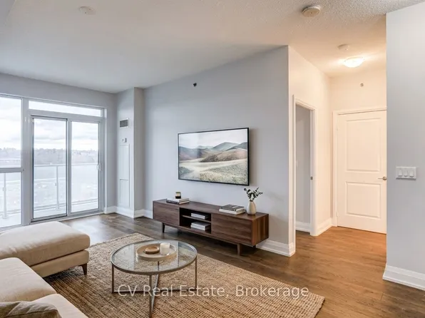 65 Speers Rd #602, Oakville, ON L6K 0J1