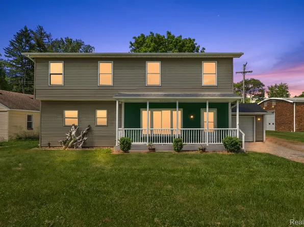 120 W Capac Rd, Imlay City, MI 48444