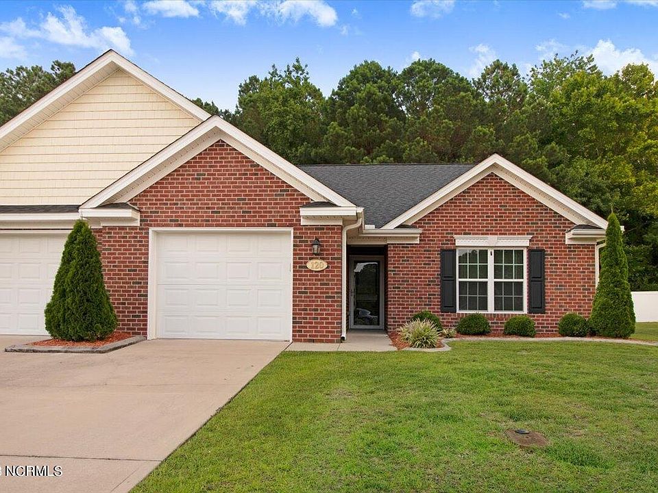 1st image of 120 Oxford Drive