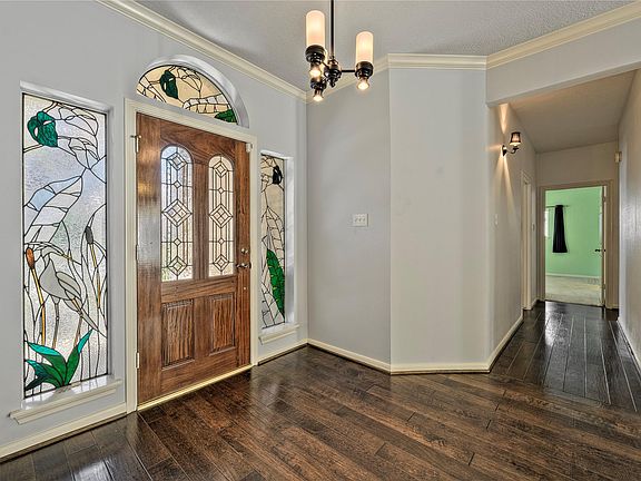 3rd image of 1806 Misty Hill Ln