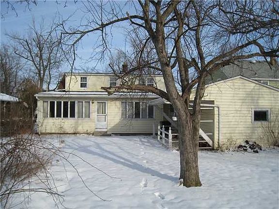 2nd image of 152 Linwood Ave
