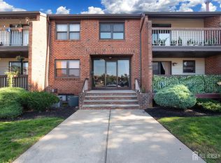 135 Beverly Hill Ter #B, Woodbridge, NJ 07095