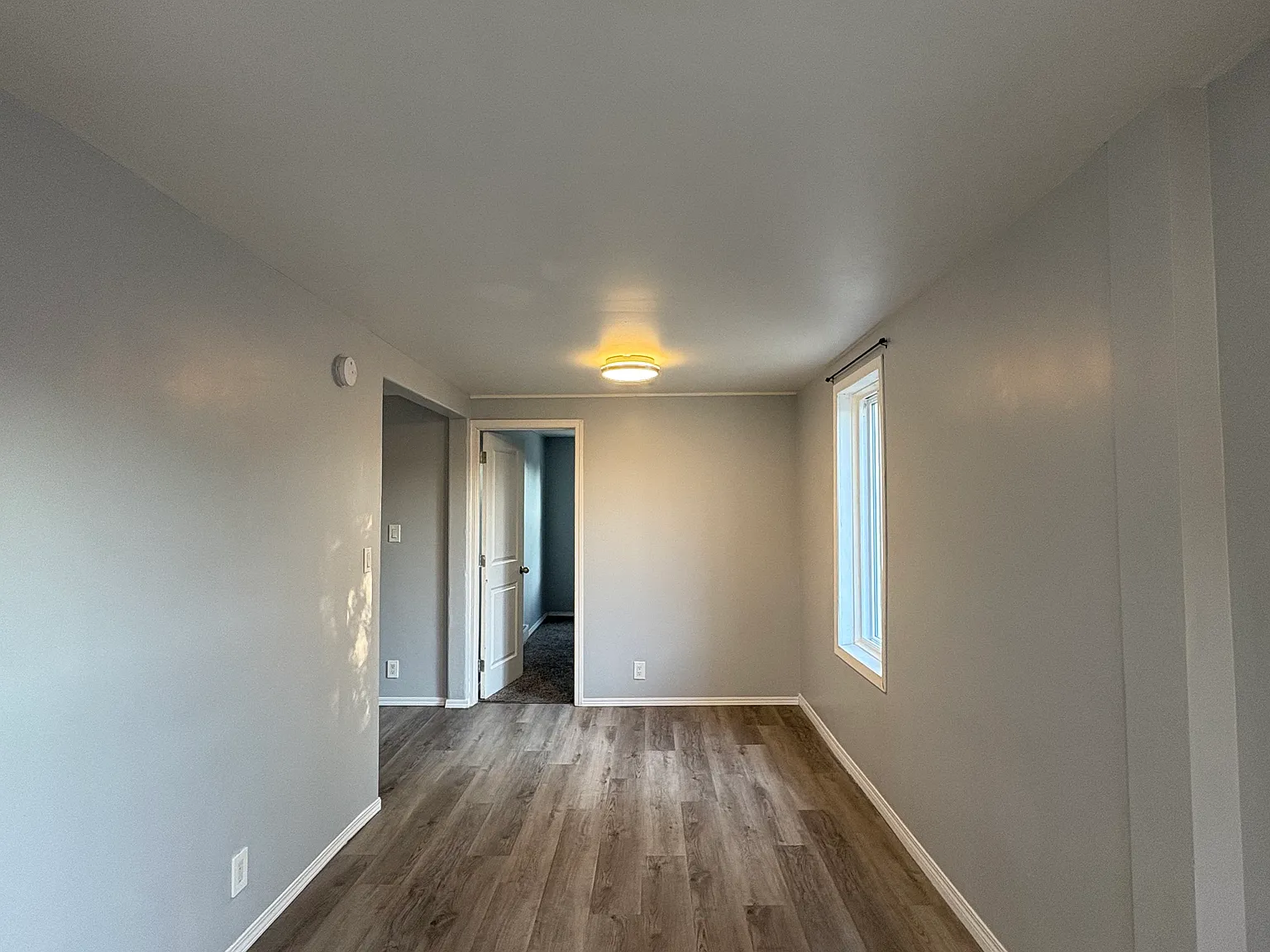 419 Nairn Avenue - 2 (Upper) — Photo 3