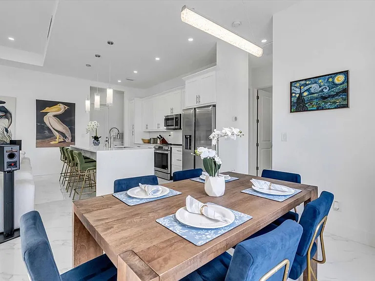 116 SE 5th Pl — Photo 31