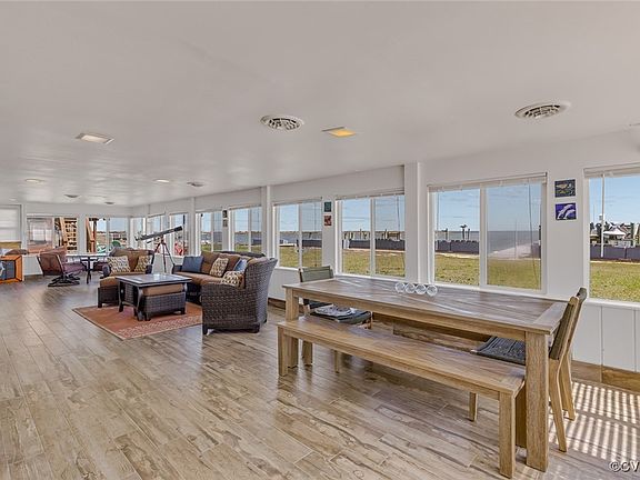5th image of 61 Judith Sound Cir