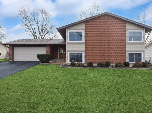 2711 Mitchell Dr, Woodridge, IL 60517