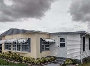 10 Brisa Ln, Port St Lucie, FL 34952