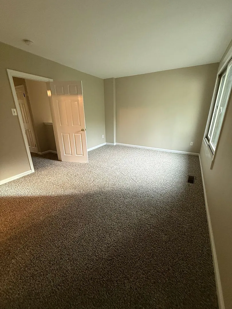 3 Bed / 2.5 Bath Highlands Townhome in Central Bucks SD — Photo 4