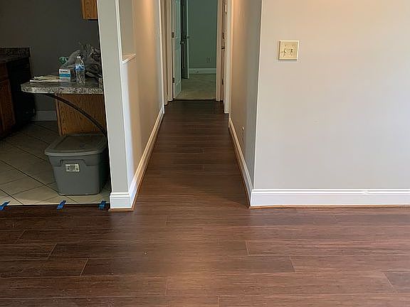 3rd image of 414 Penny Ln