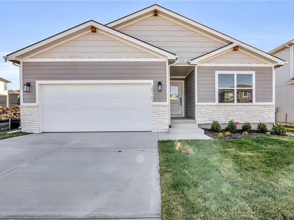 25107 W 177th Ter, Gardner, KS 66030