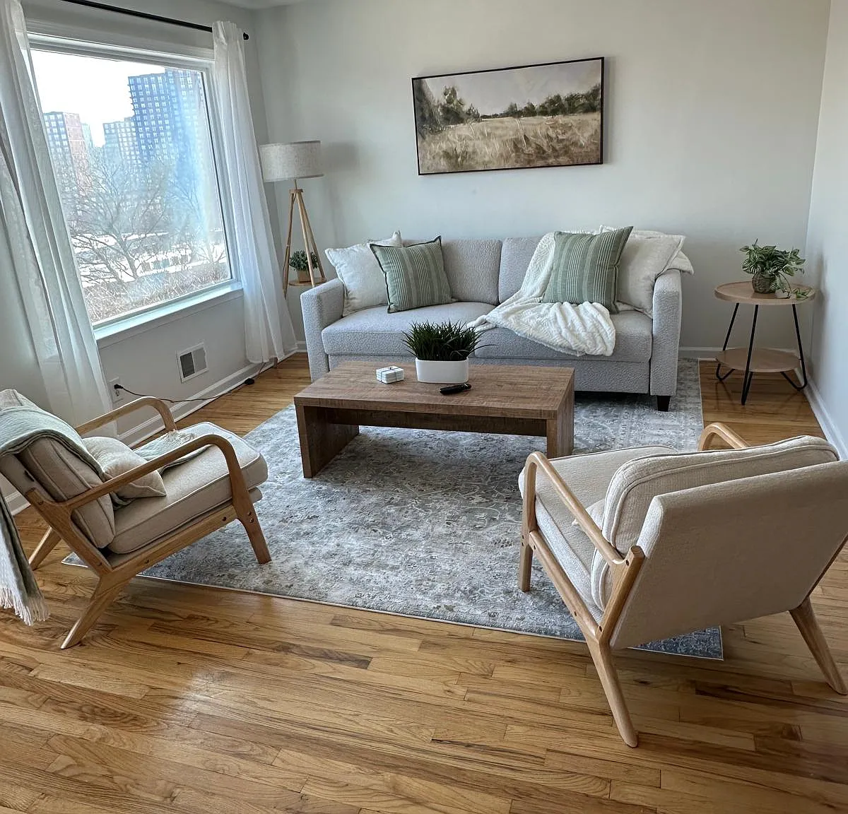 3 bed, 2000 sqft, $5,000 — Photo 4
