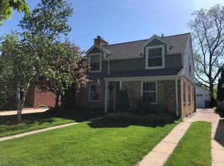 5236 N Kent Ave, Whitefish Bay, WI 53217
