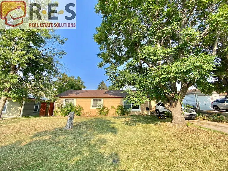 746 Galena St — Photo 2