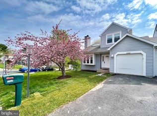 11221 Valley Bend Dr, Germantown, MD 20876