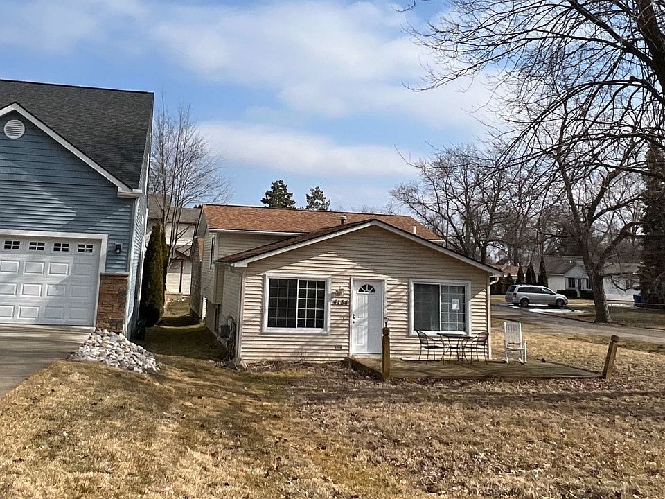 2nd image of 4134 Mapleleaf Rd