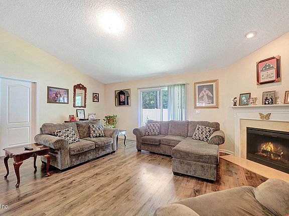 3rd image of 6821 SOUTHERN OAKS Drive