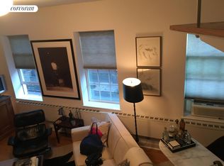 325 W 19th St APT 2F, New York, NY 10011