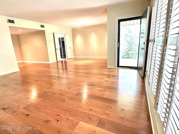 5th image of 29 Eastbrooke St #29