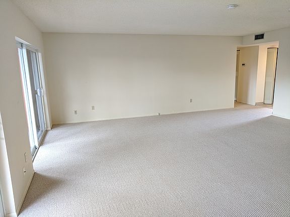 3rd image of 7722 Camino Real #E-319
