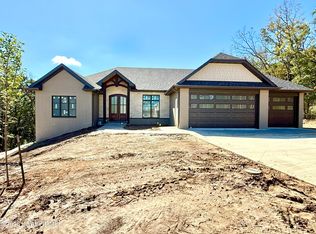 2832 Bobby Ct, Jefferson City, MO 65109