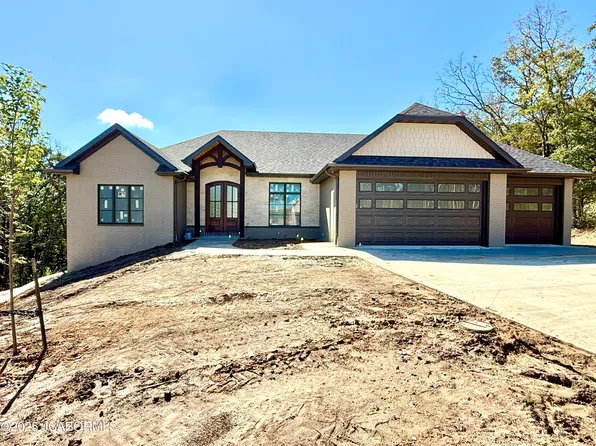 2832 Bobby Ct, Jefferson City, MO 65109