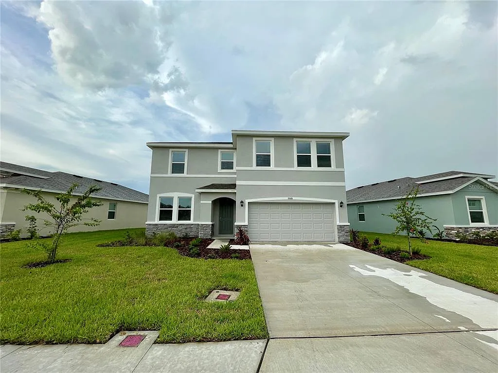 4 bed, 3.0 bath, 2756 sqft, $3,350 — Photo 3
