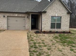60 Village Dr #B, Jackson, TN 38305