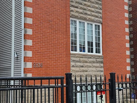 3rd image of 2836 N Damen Ave #1