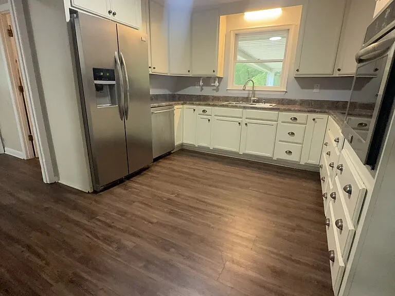 135 Yates Ln — Photo 5
