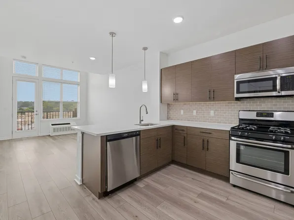 The Green at Bloomfield, 56 Broad St APT 532, Bloomfield, NJ 07003