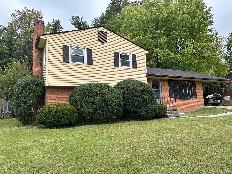 5931 Janda Dr
