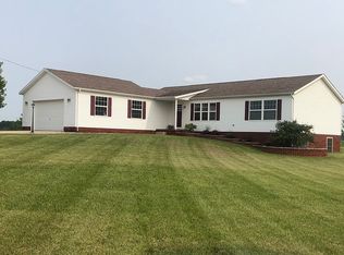 9032 E Blanchard Rd, Shepherd, MI 48883