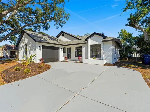5737 Deer Hollow Ln, Sarasota, FL 34232