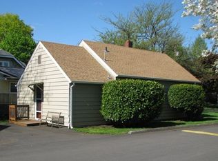 472 24th St NE, Salem, OR 97301